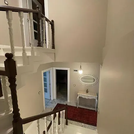 Vinland Atalar Villa