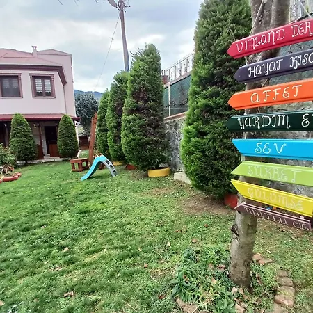 Vinland Atalar Villa