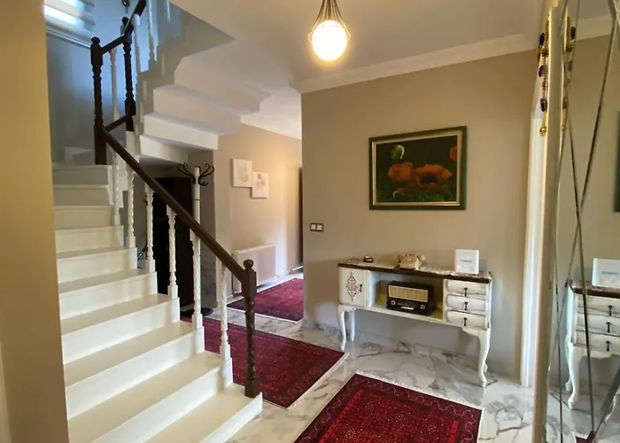 Vinland Atalar Villa