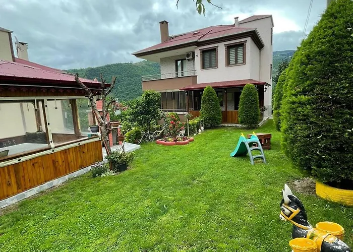 Vinland Atalar Villa *